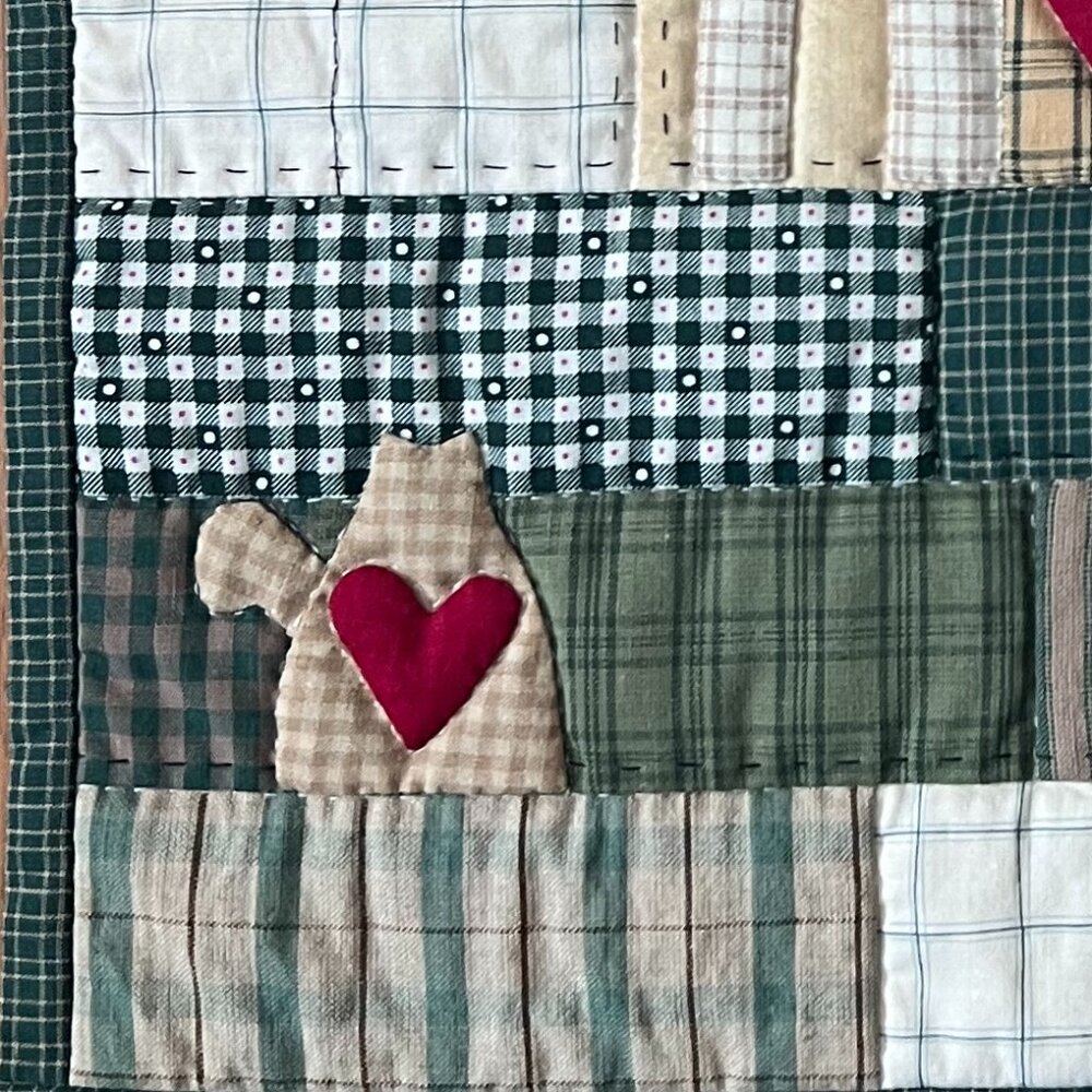 Handmade Hand Stitched Patchwork Appliqué Quilted Wall Hanging Table Topper - Picture 7 of 14